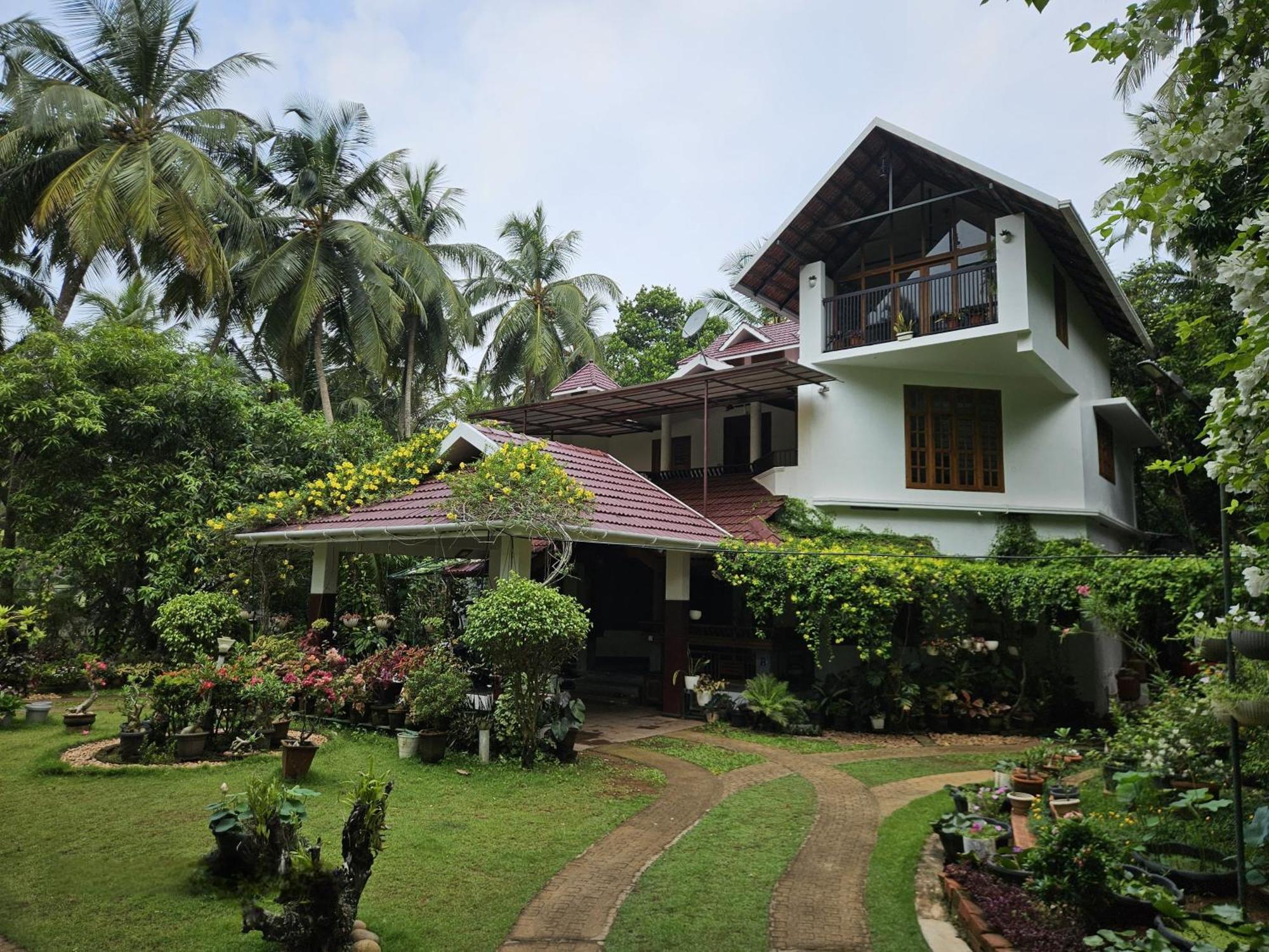 Maleyam Homestay Riverside Kóžikkót Exteriér fotografie