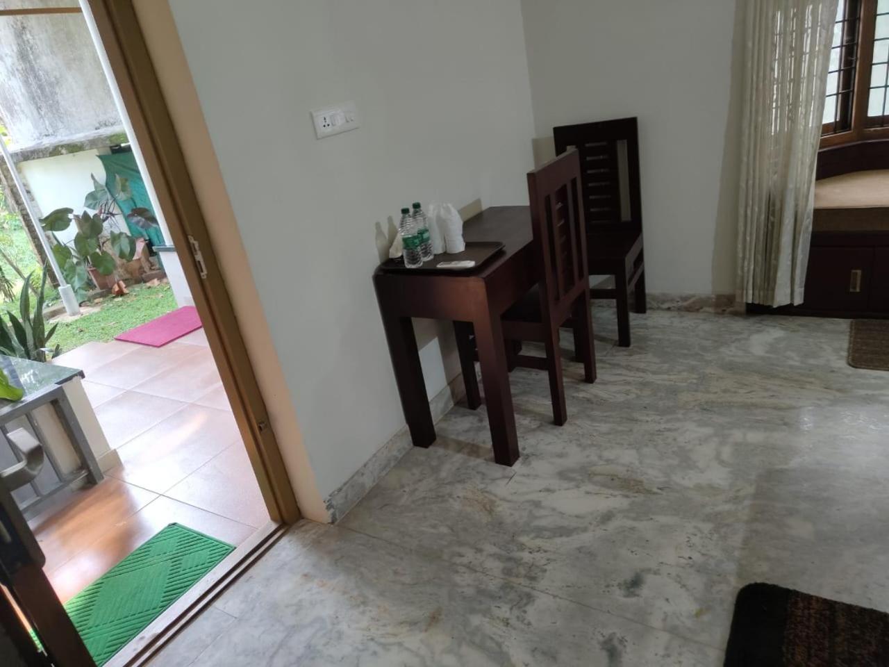 Maleyam Homestay Riverside Kóžikkót Exteriér fotografie